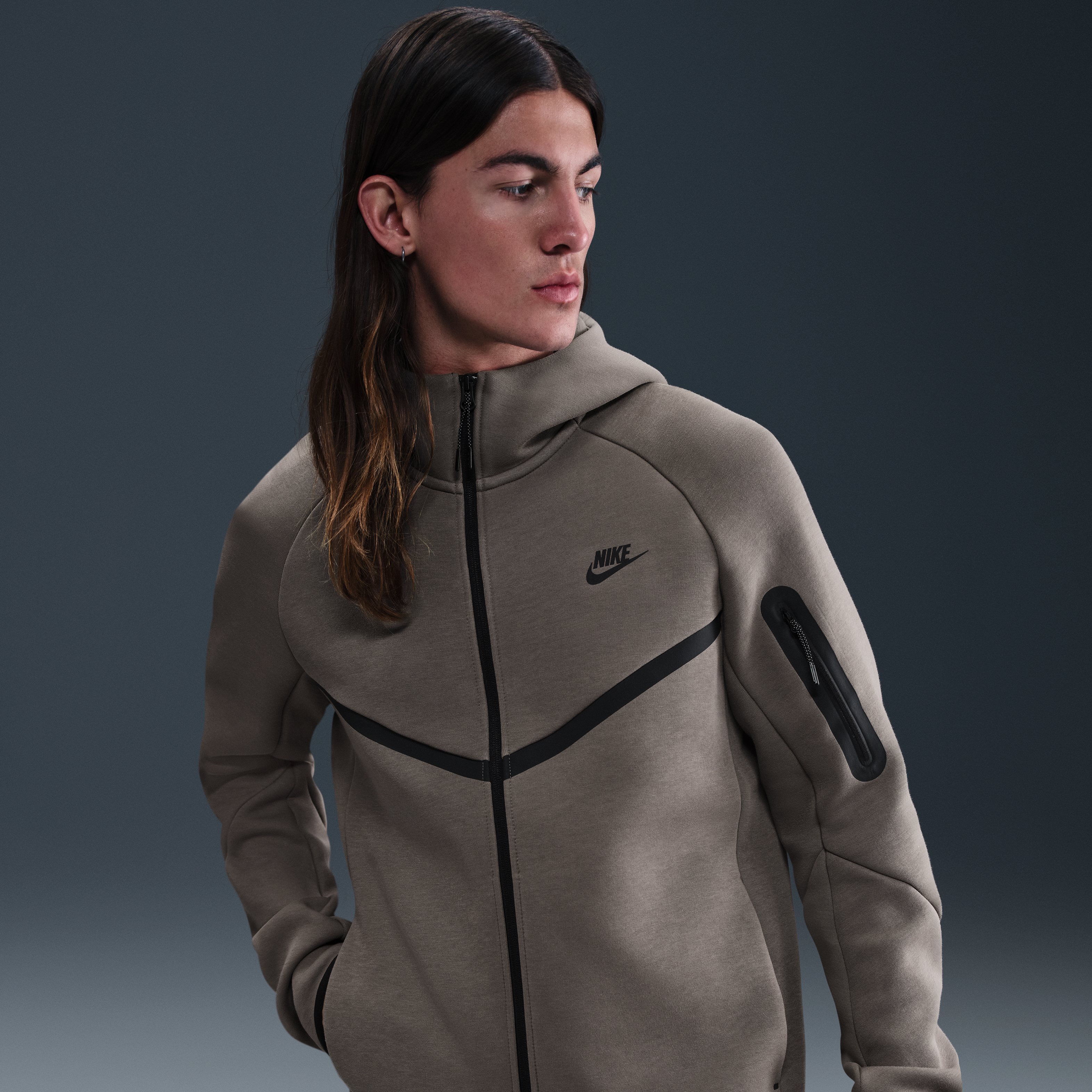 Nike Sportswear Tech Fleece Full Zip Hoodie & Joggers Set Brown