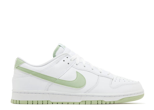 Nike Dunk Low SE "Fleece Pack Honey Dew" (Womens)